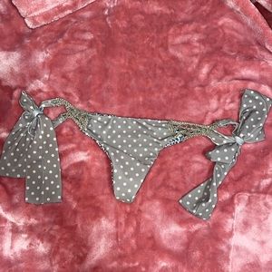 ACACIA LARGE BOTTOMS